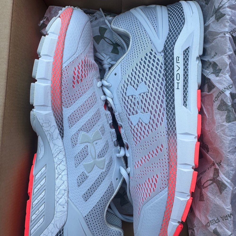 Under Armour Men's White and Red Athletic Shoes